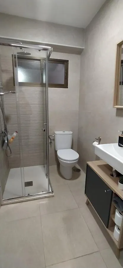 Ideal familias 4 habitaciones Malagueta centro y Muelle 1 0*, Málaga Spagna
