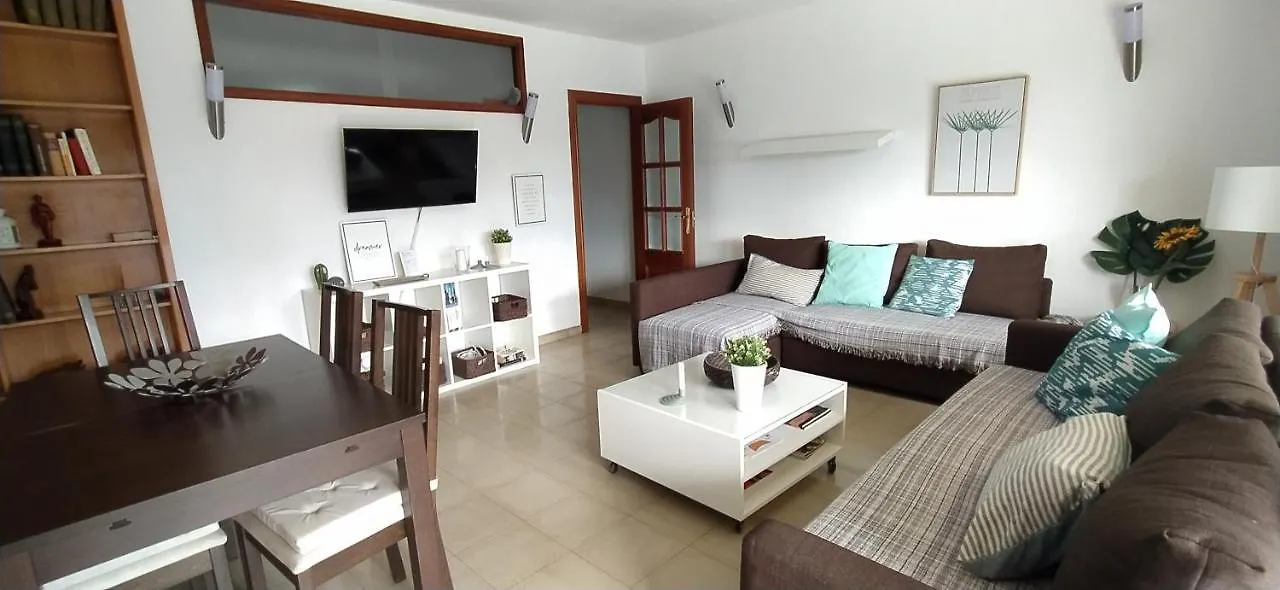 Ideal familias 4 habitaciones Malagueta centro y Muelle 1 0*, Málaga
