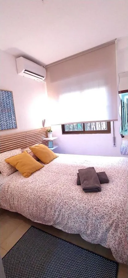 Ideal familias 4 habitaciones Malagueta centro y Muelle 1 0*, Málaga Spagna